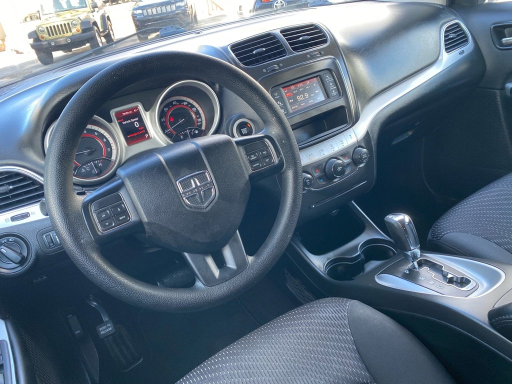 Used 2017 Dodge Journey SE FWD image 19