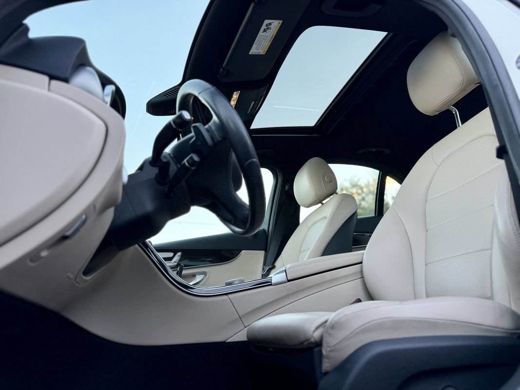 Used 2018 Mercedes-Benz C 300 4MATIC Sedan image 14