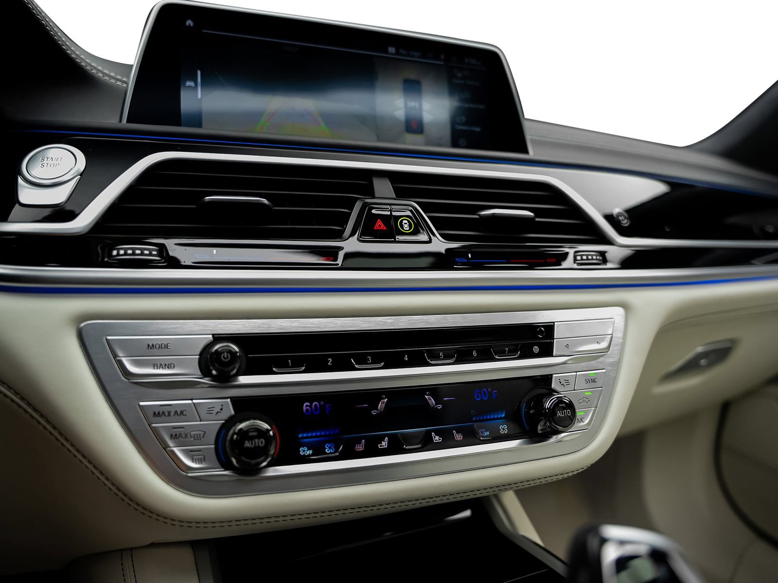 Used 2022 BMW ALPINA B7 xDrive AWD/4WD image 52