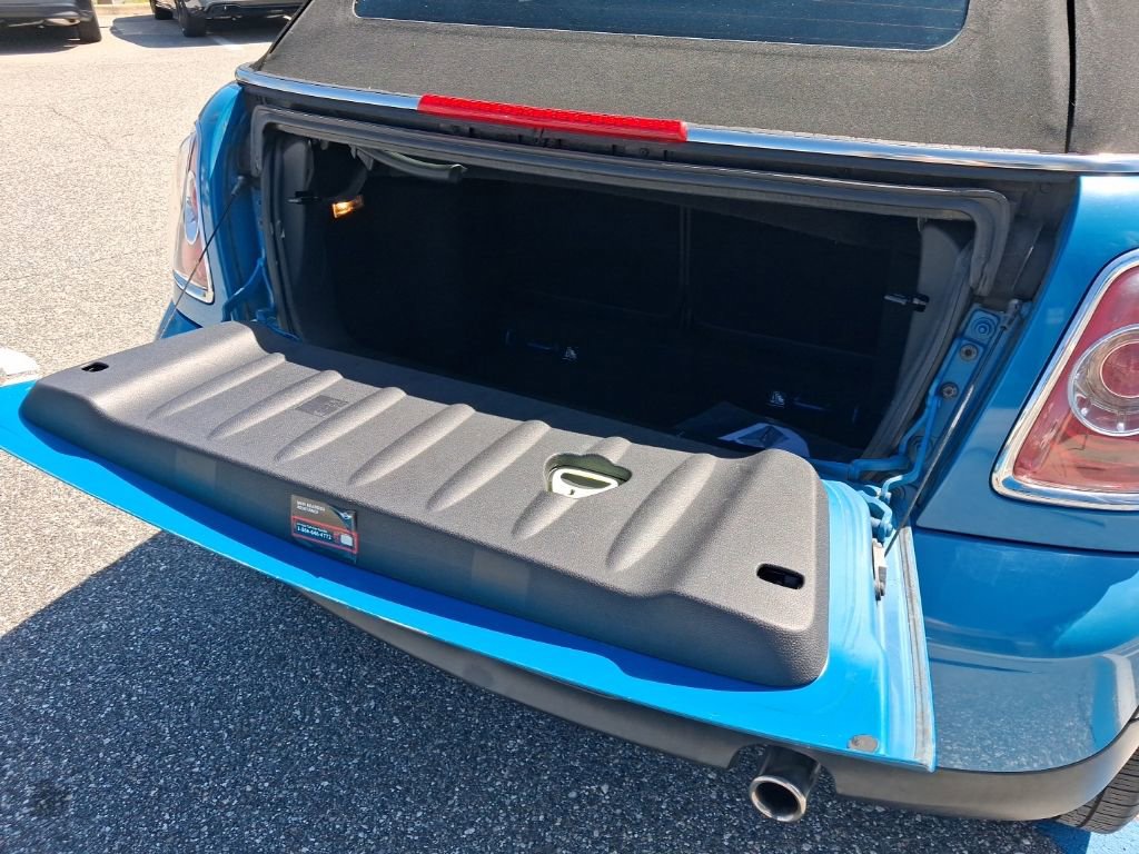 Used 2014 MINI Cooper Base image 11