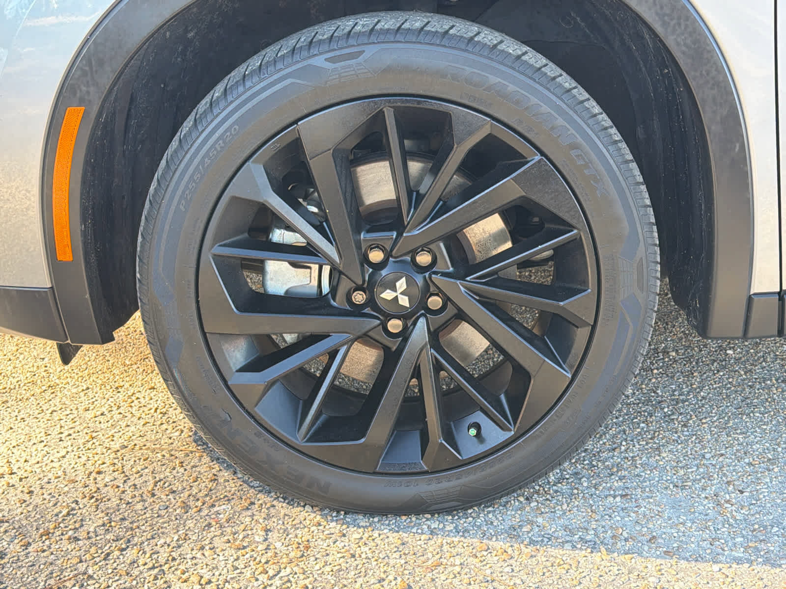 Used 2023 Mitsubishi Outlander SE Black Edition image 10