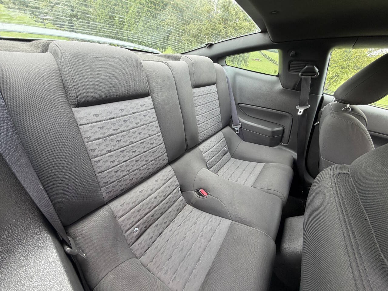 Used 2005 Ford Mustang GT Premium RWD image 34