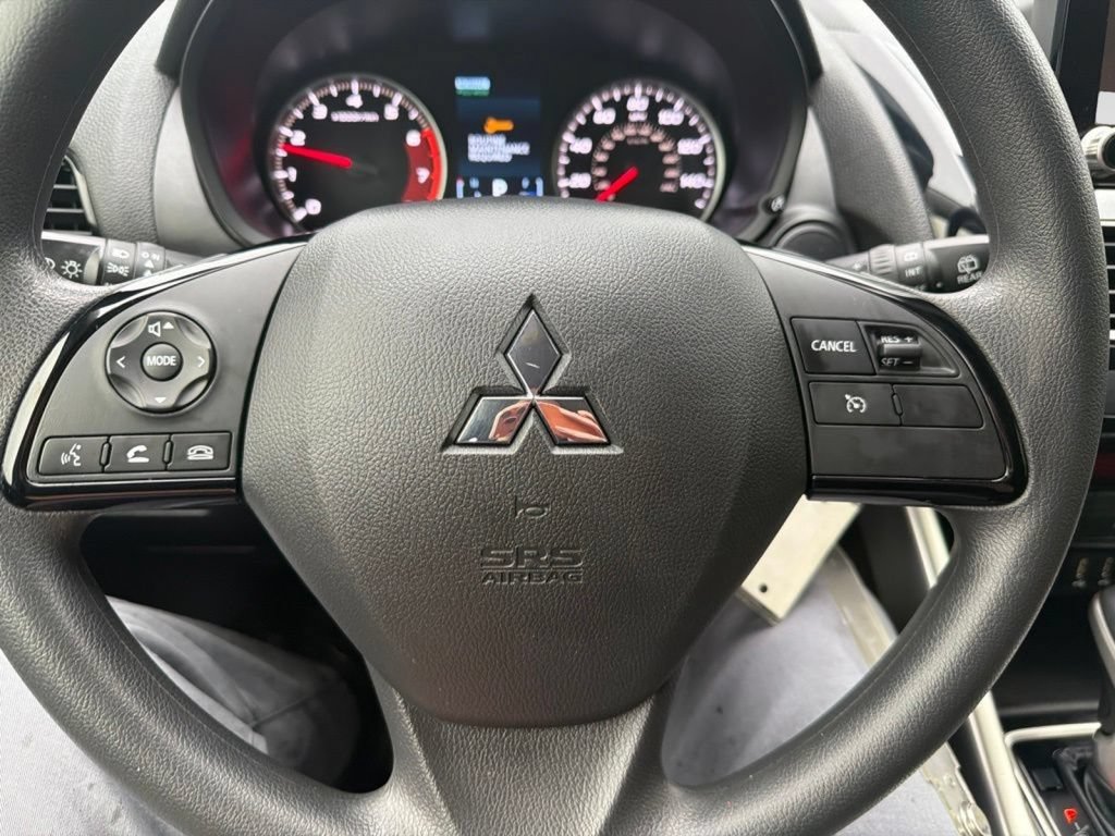 Used 2023 Mitsubishi Eclipse Cross LE AWD/4WD image 21