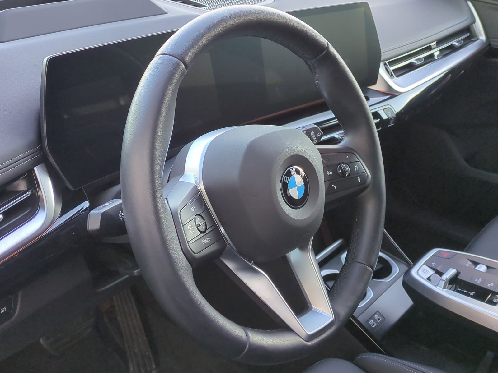 Used 2025 BMW X1 xDrive28i image 18