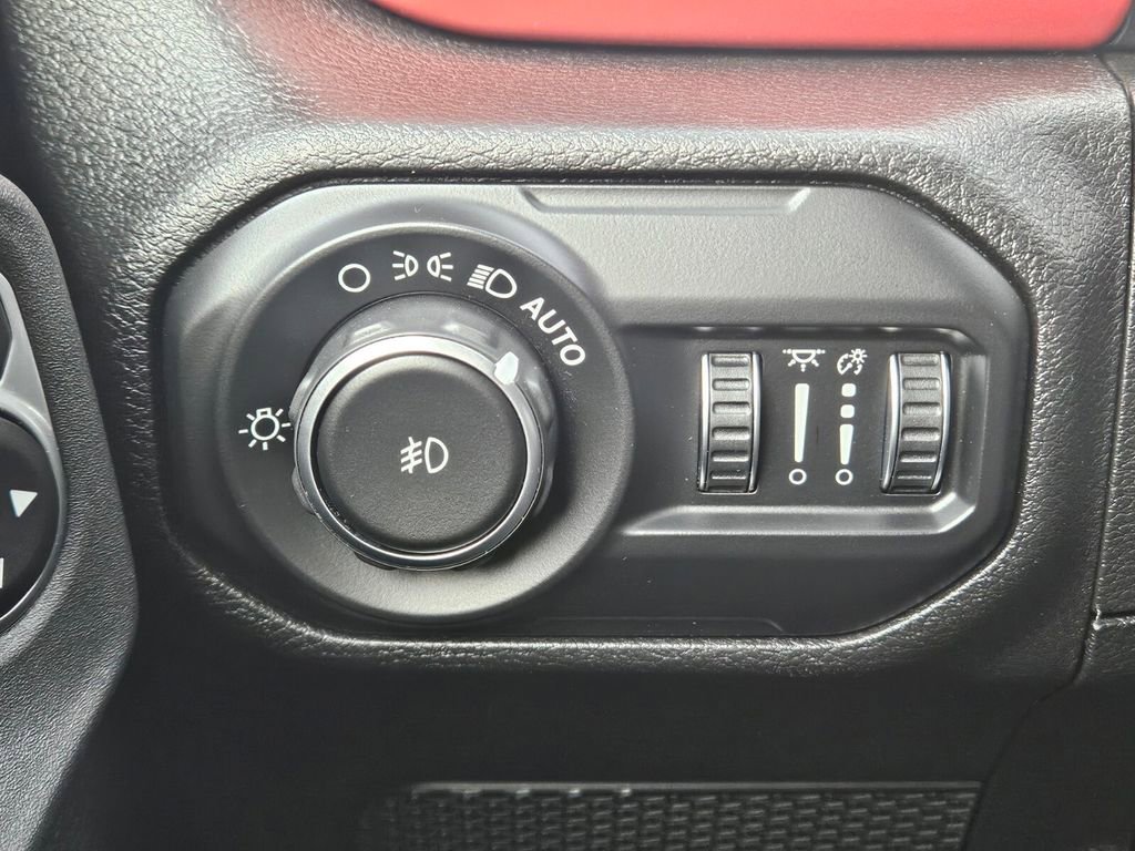 Used 2021 Jeep Wrangler Unlimited Rubicon w/ Dual Top Group image 19