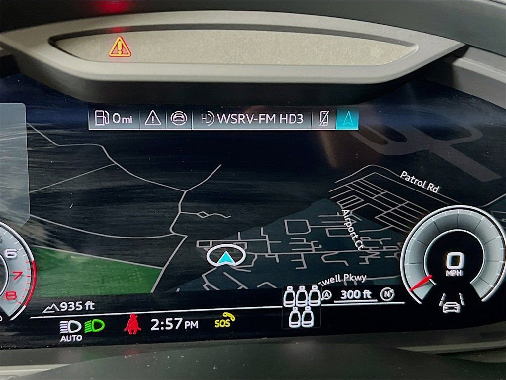 Used 2025 Audi Q7 3.0T Premium Plus image 16