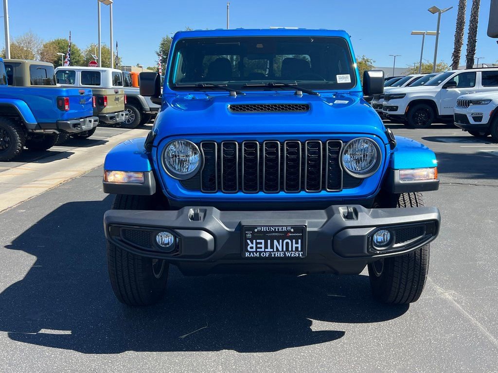 New 2025 Jeep Gladiator Sport AWD/4WD image 9