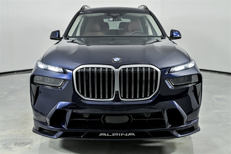 Used 2025 BMW ALPINA XB7 AWD/4WD image 5