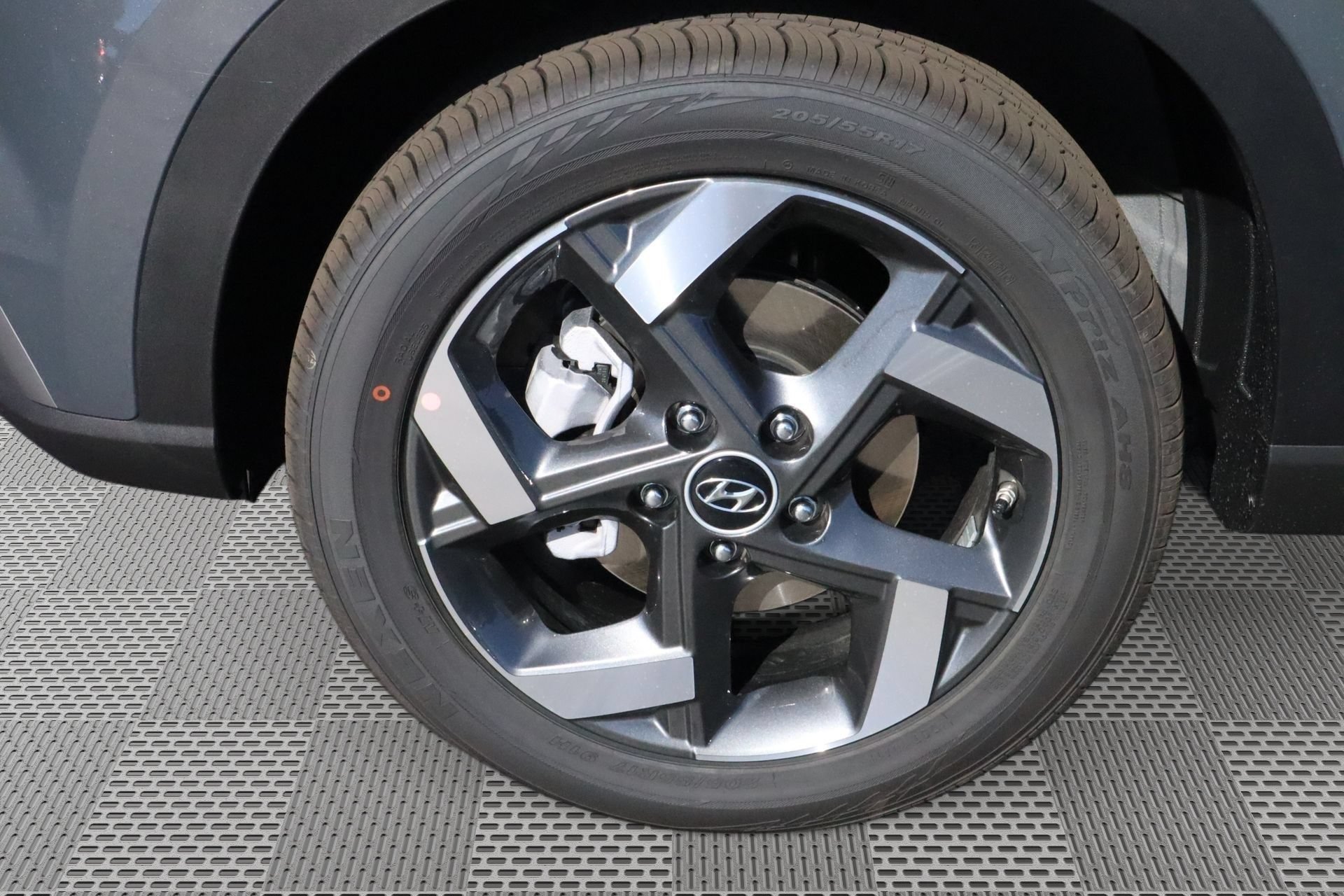 New 2026 Hyundai Venue SEL FWD image 4