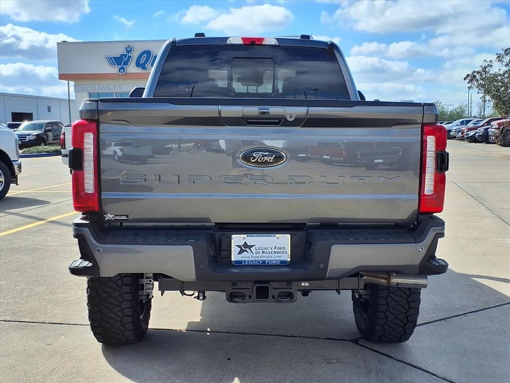 New 2026 Ford F250 Lariat w/ Black Appearance Package image 5