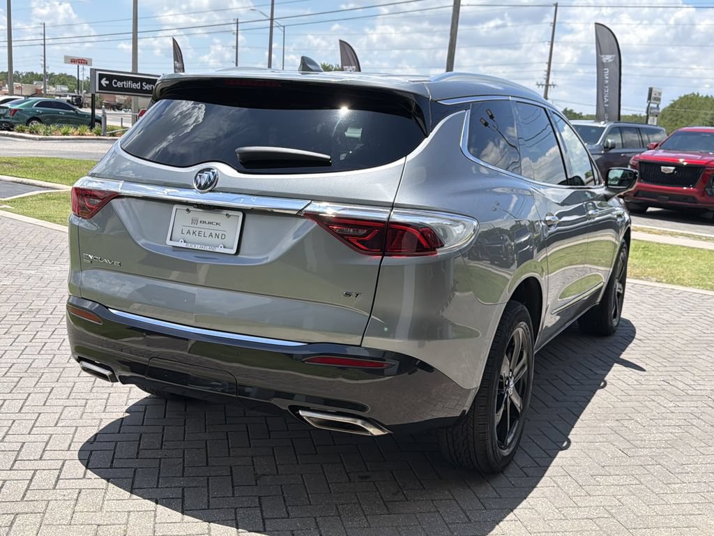Used 2024 Buick Enclave Essence w/ Experience Buick Package AWD/4WD image 6