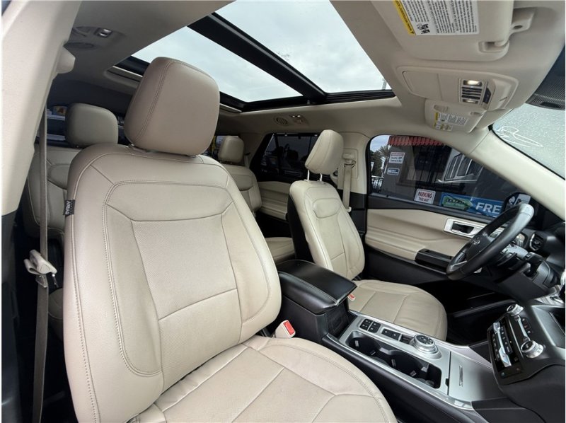 Used 2020 Ford Explorer Limited w/ Class III Trailer Tow Package image 39