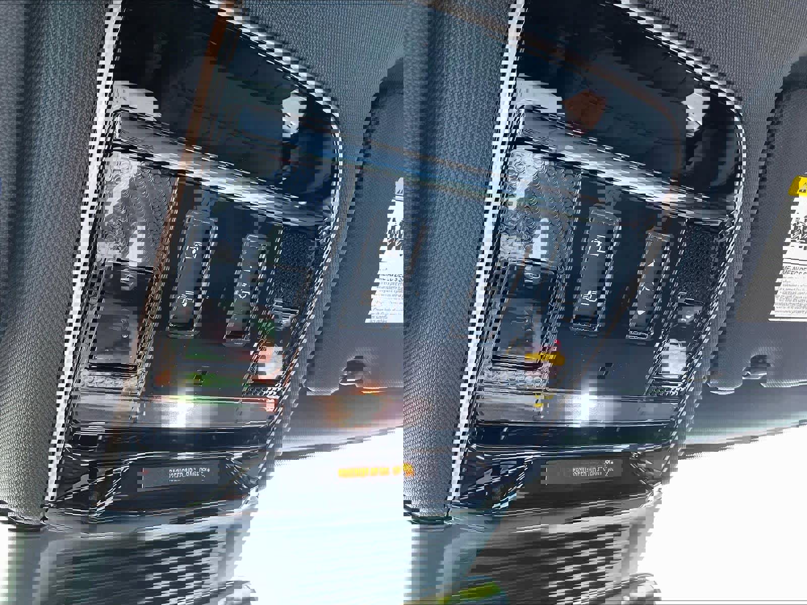 New 2025 Land Rover Range Rover SE image 21