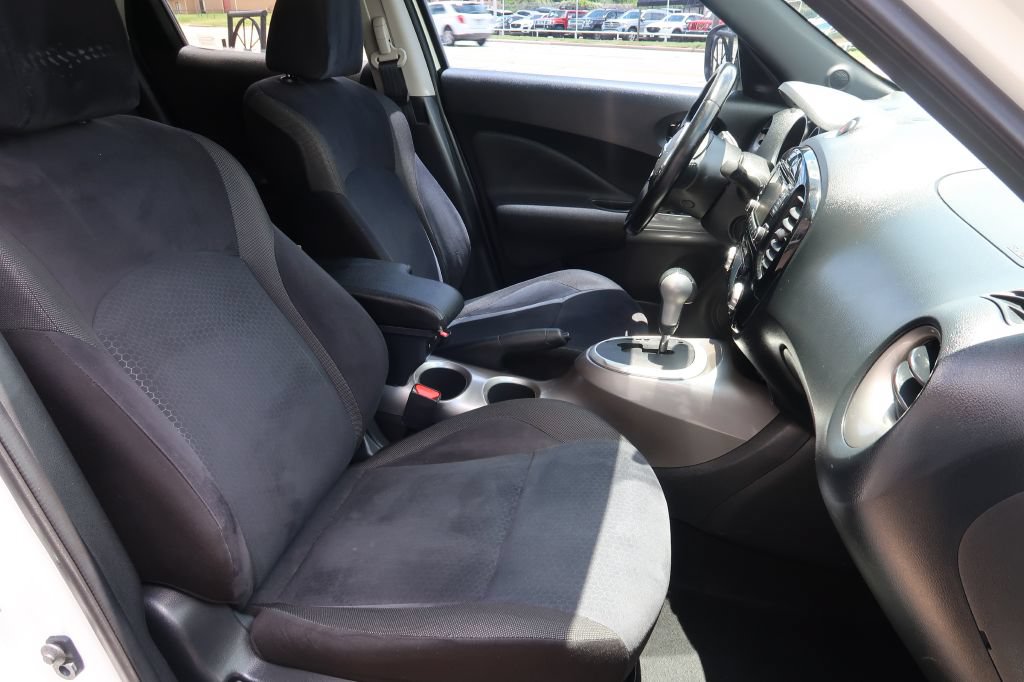 Used 2016 Nissan Juke SV FWD image 9