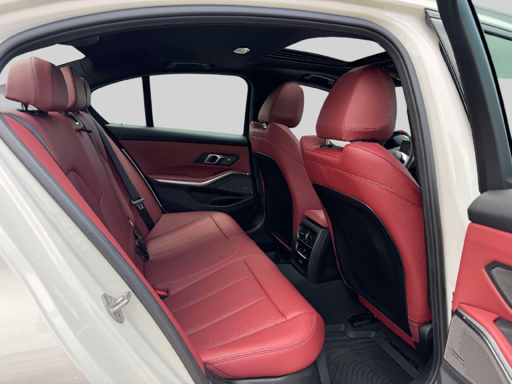 Certified 2025 BMW M340i xDrive w/ Premium Package AWD/4WD image 12