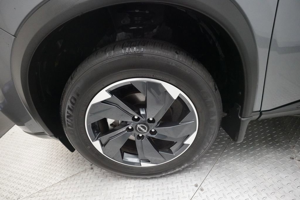 Certified 2024 Nissan Rogue SV w/ SV Premium Package image 26