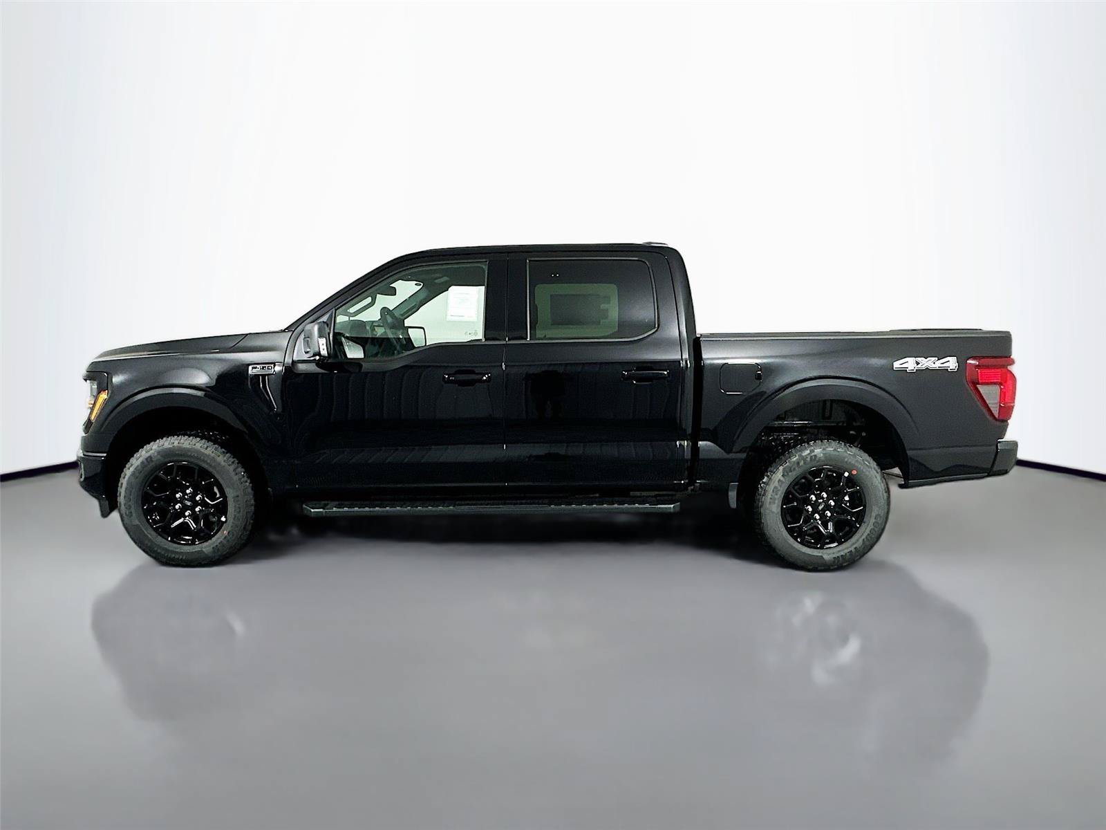 New 2026 Ford F150 XLT w/ Equipment Group 302A MID AWD/4WD image 8