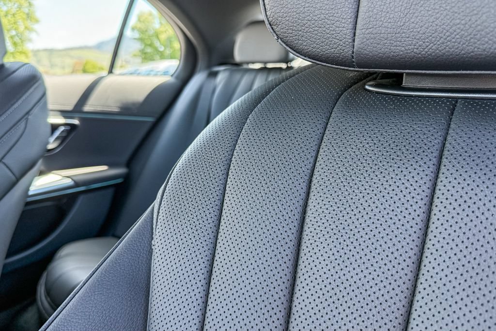 New 2026 Mercedes-Benz E 450 4MATIC Sedan image 22