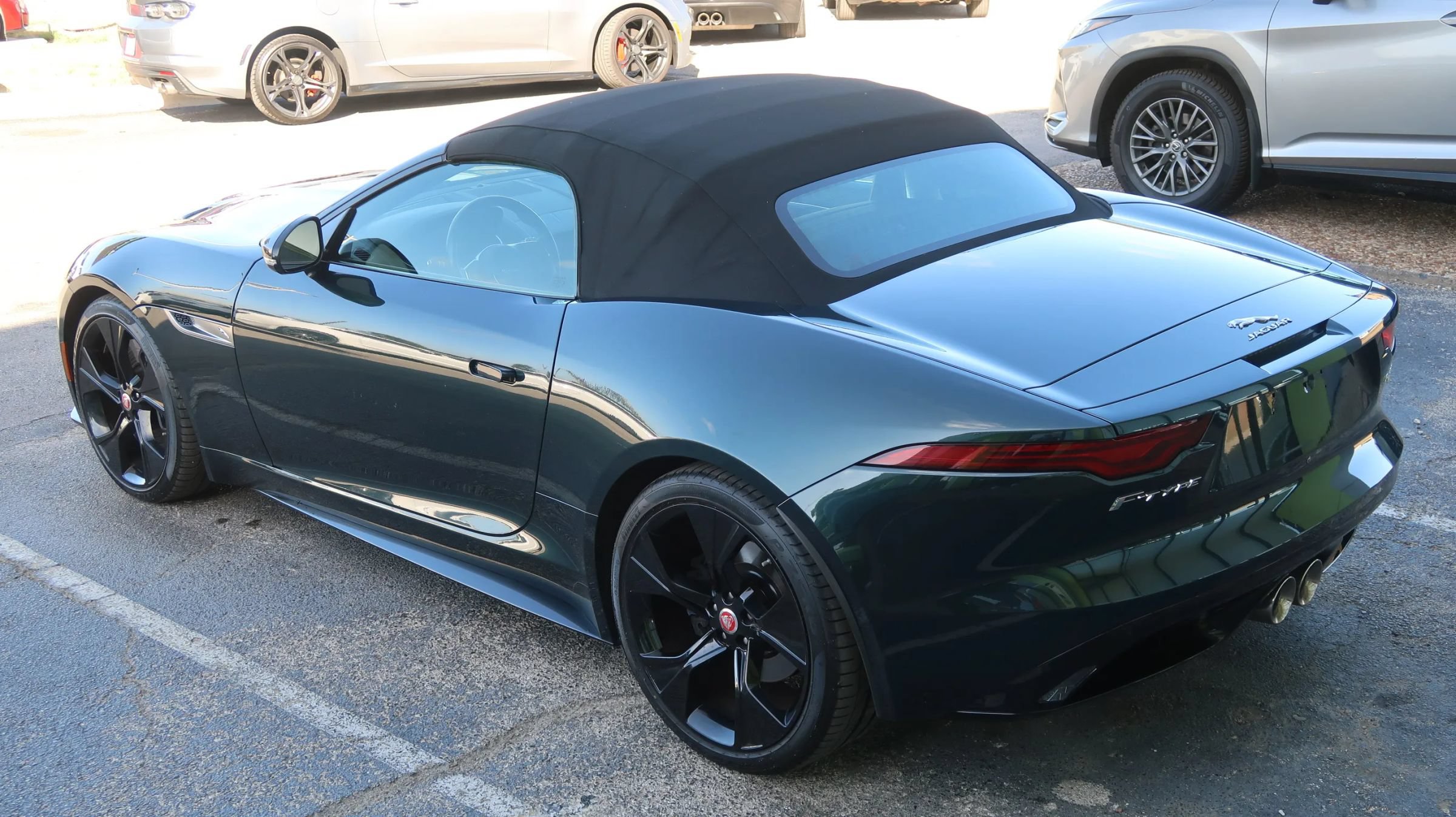Used 2021 Jaguar F-TYPE R-Dynamic AWD/4WD image 12