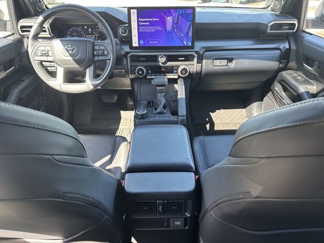 Used 2025 Toyota 4Runner Limited AWD/4WD image 20