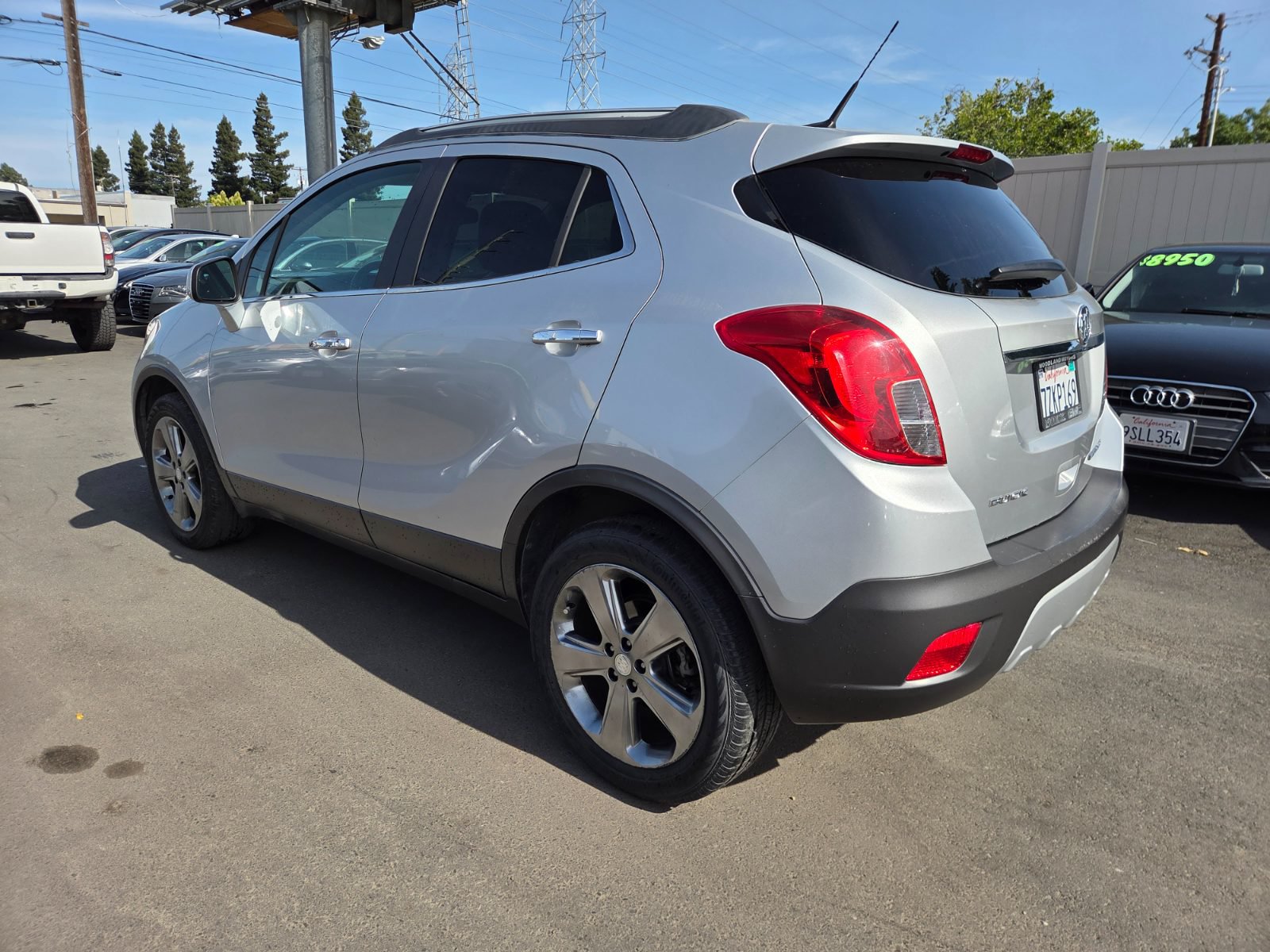 Used 2013 Buick Encore FWD image 2