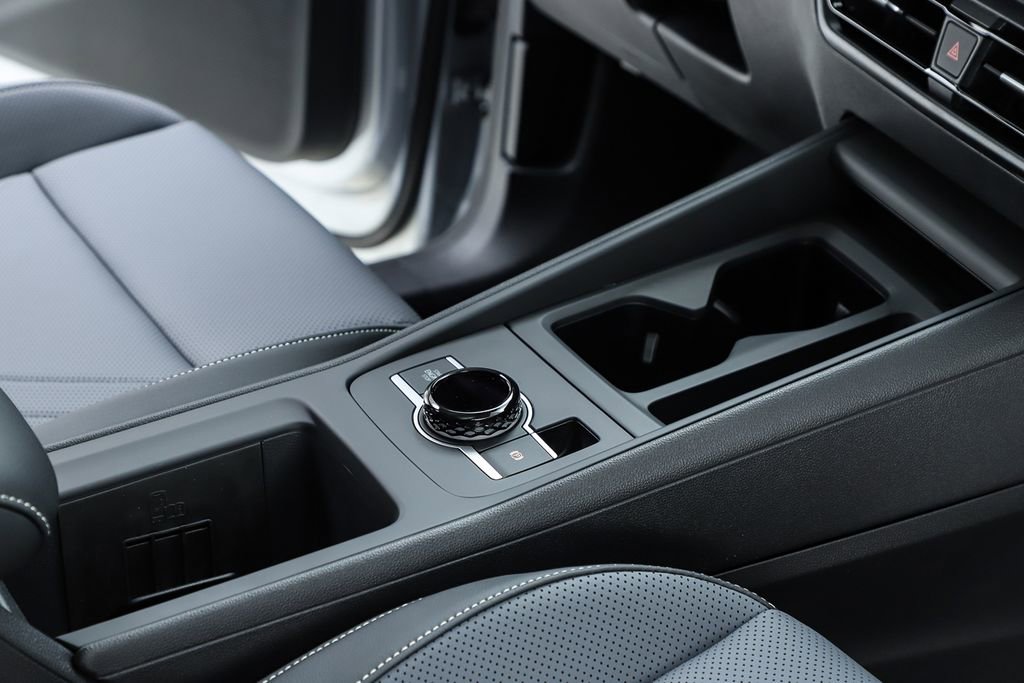 New 2026 Volkswagen Tiguan SE image 73