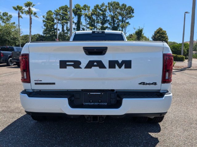 New 2026 RAM 3500 Big Horn AWD/4WD image 5