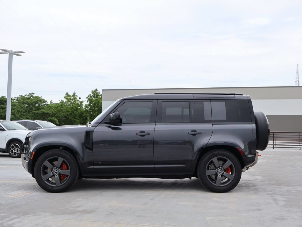 Certified 2025 Land Rover Defender 110 X AWD/4WD image 4