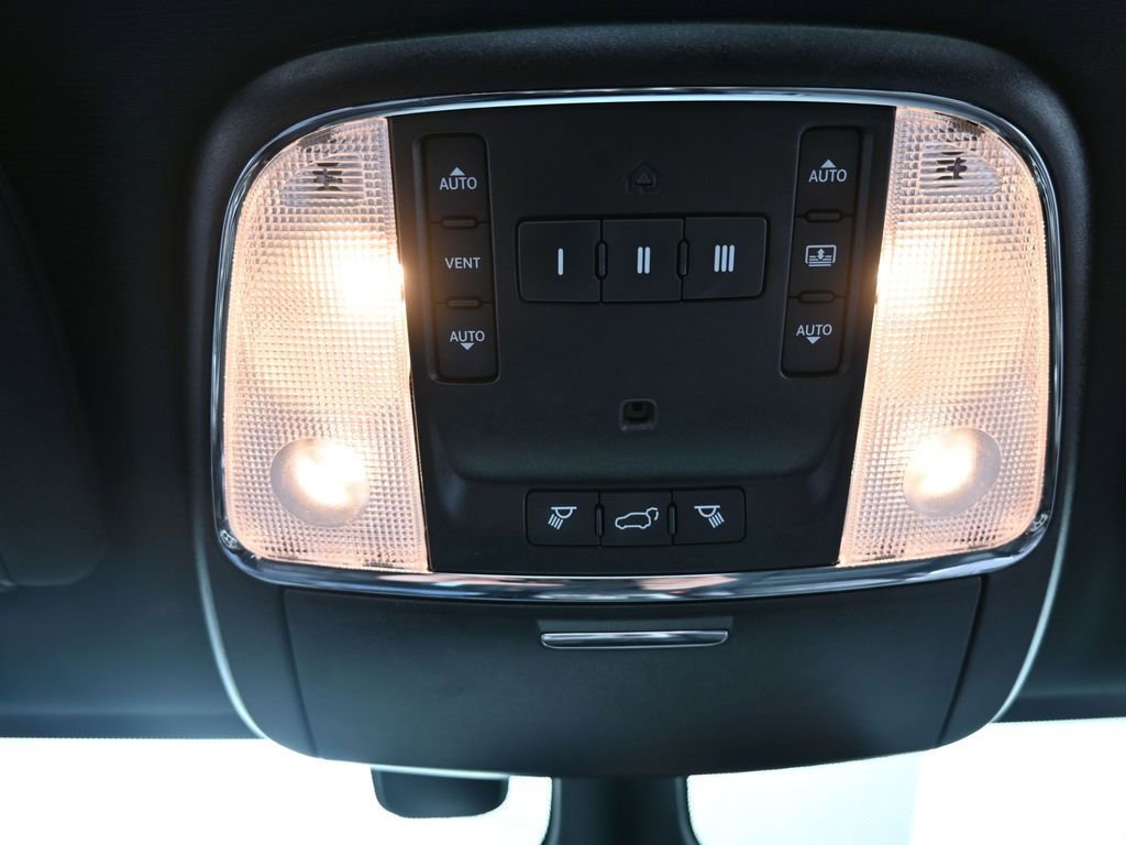 Used 2019 Jeep Grand Cherokee High Altitude image 22