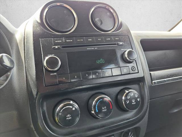Used 2010 Jeep Patriot Sport w/ PWR Equipment Group AWD/4WD image 13