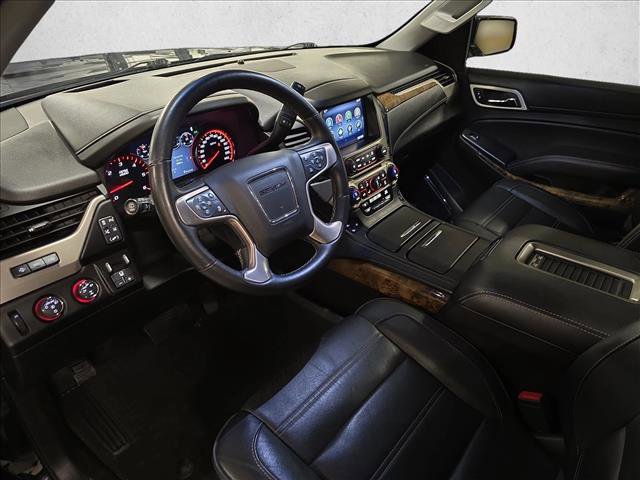 Used 2015 GMC Yukon XL Denali w/ Premium Package AWD/4WD image 18
