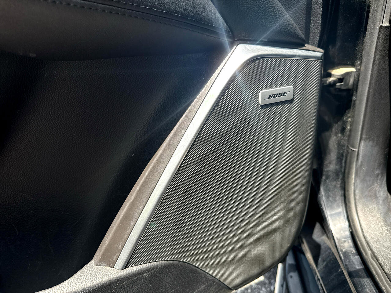 Used 2019 Cadillac Escalade 2WD image 8