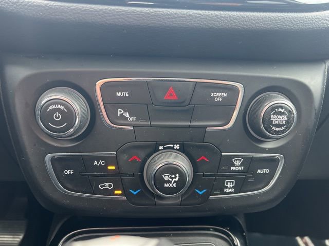 Used 2018 Jeep Compass Limited w/ Navigation Group AWD/4WD image 15