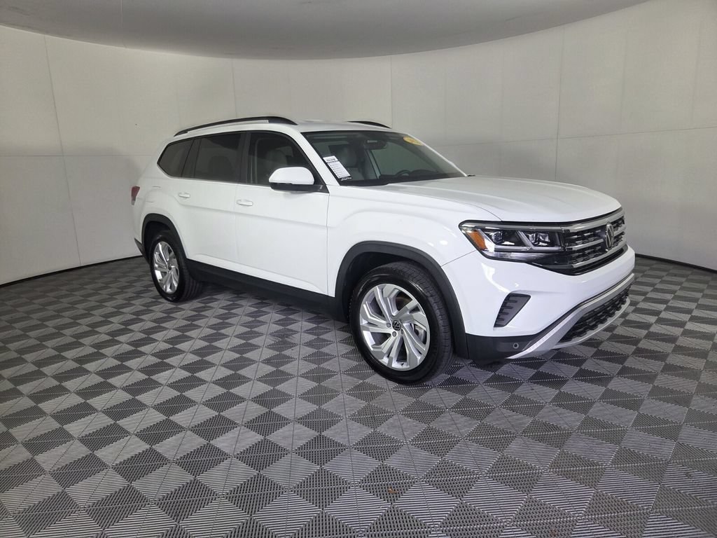 Used 2023 Volkswagen Atlas SE AWD/4WD image 2