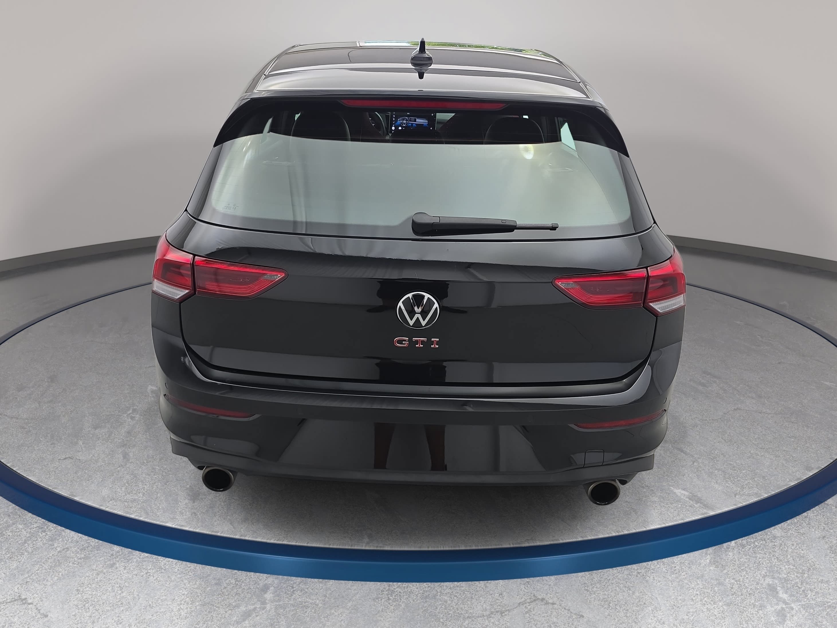 Used 2025 Volkswagen GTI SE FWD image 6