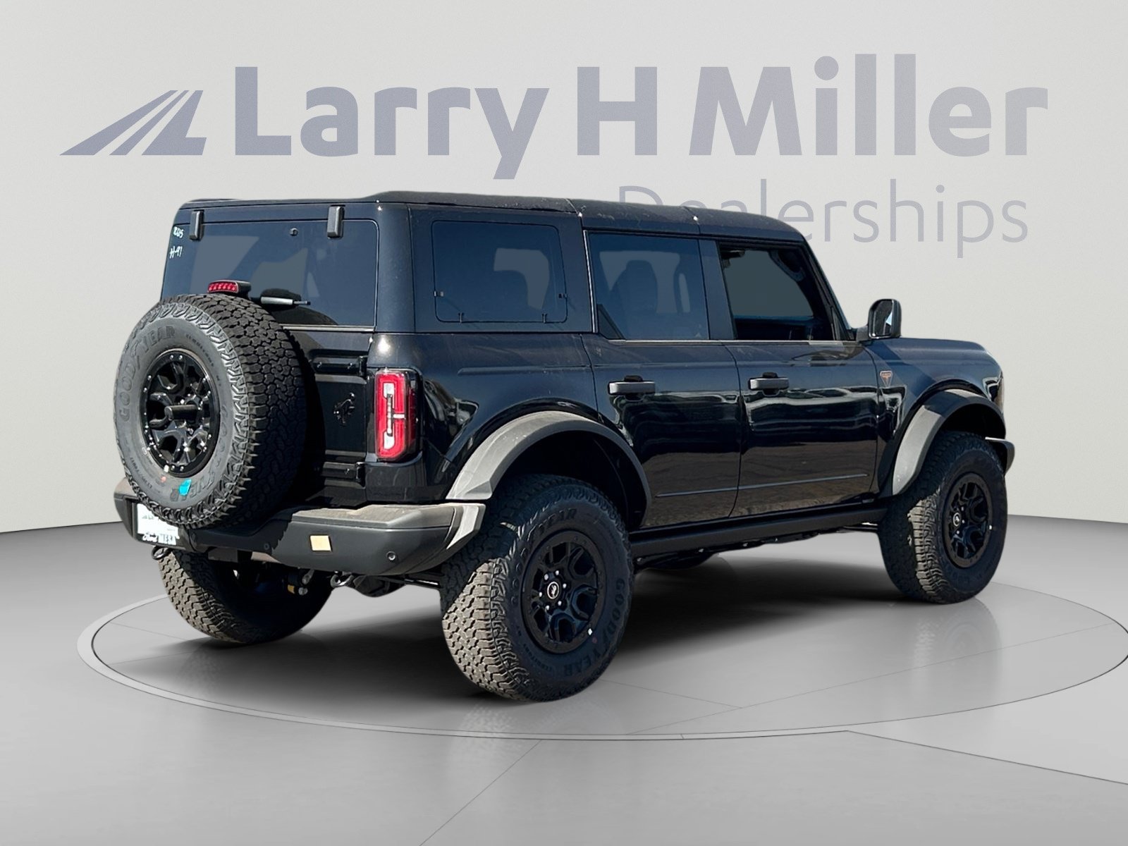 New 2026 Ford Bronco Badlands AWD/4WD image 5