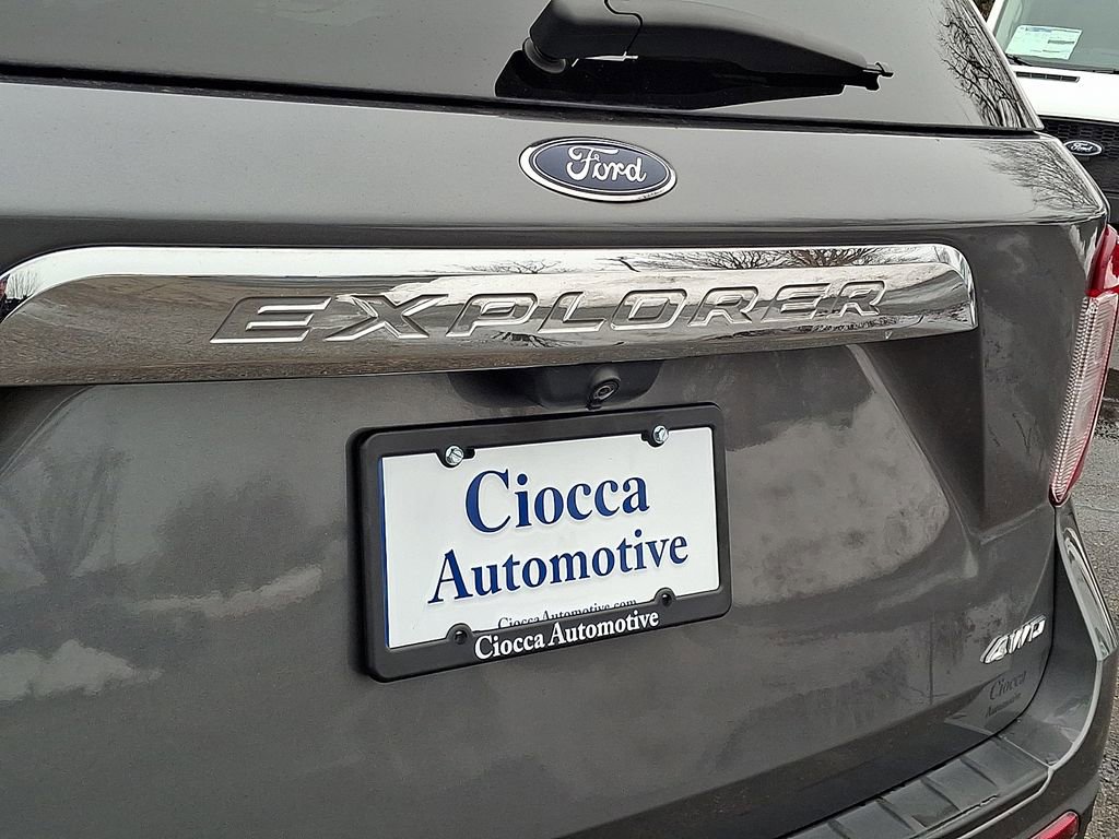 Certified 2022 Ford Explorer XLT AWD/4WD image 33