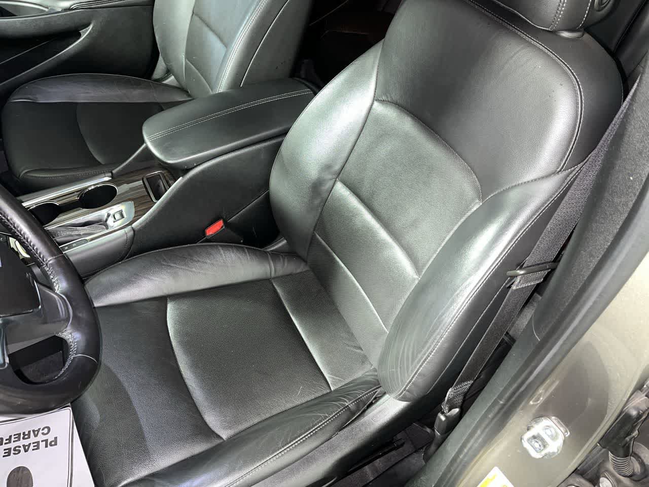 Used 2020 Chevrolet Malibu Premier FWD image 15