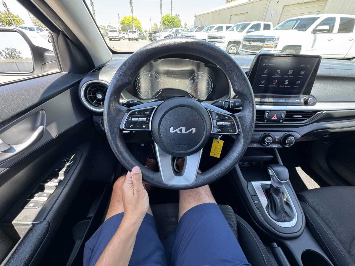 Used 2022 Kia Forte LXS FWD image 30