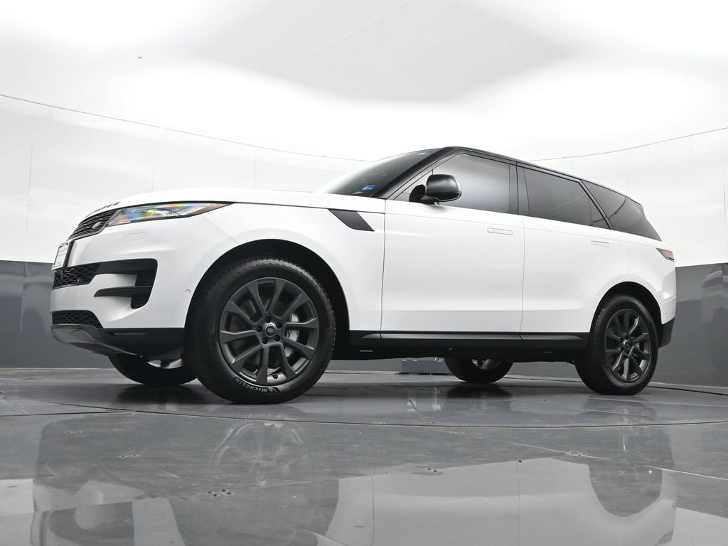 Used 2024 Land Rover Range Rover Sport SE AWD/4WD image 32