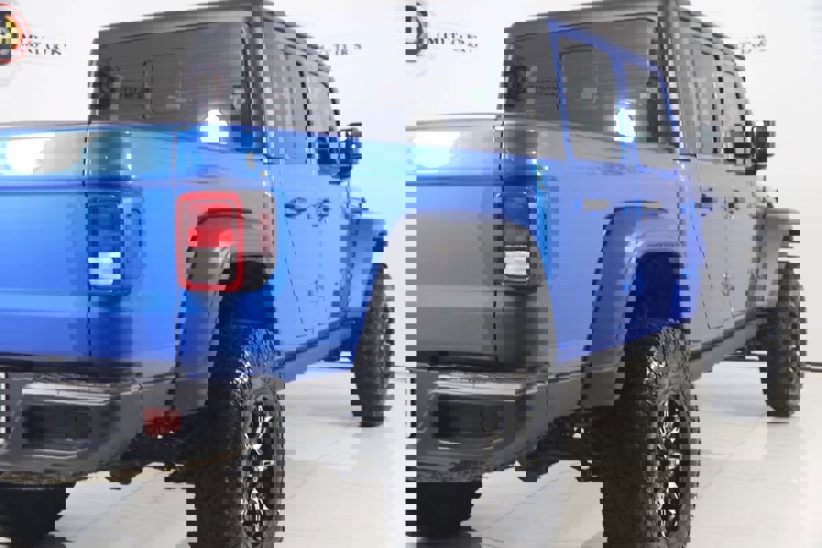 Used 2023 Jeep Gladiator Sport w/ Trailer Tow Package image 46