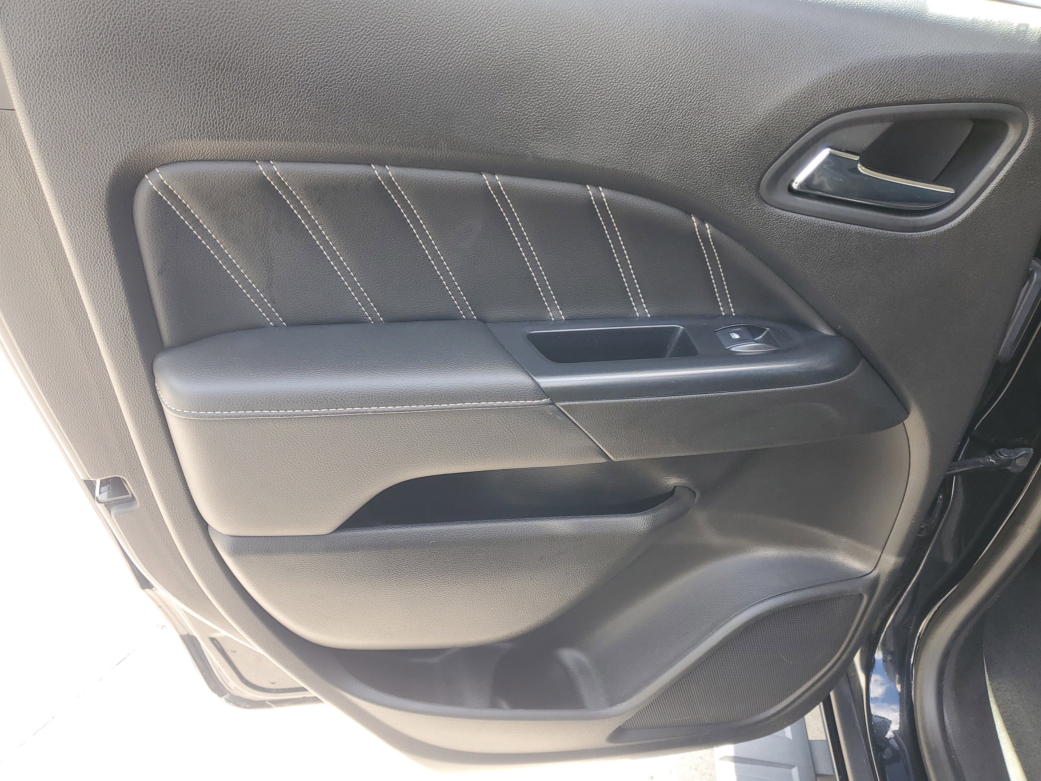 Used 2021 GMC Canyon Denali RWD image 13