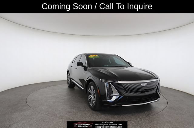 Used 2024 Cadillac Lyriq Luxury AWD/4WD image 3