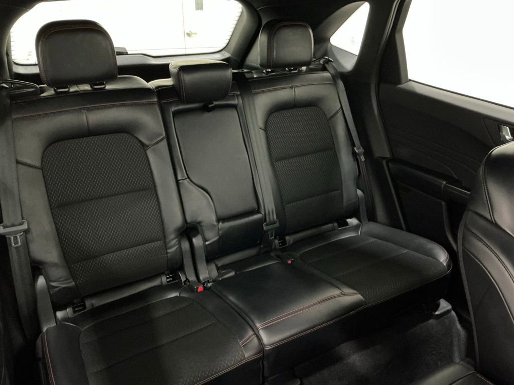 Used 2025 Ford Escape ST-Line image 25