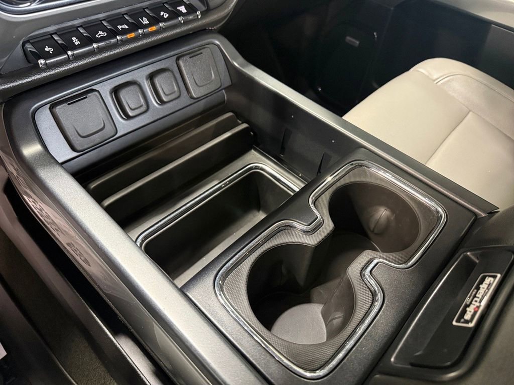 Used 2016 Chevrolet Silverado 2500 LTZ w/ LTZ Plus Package image 32