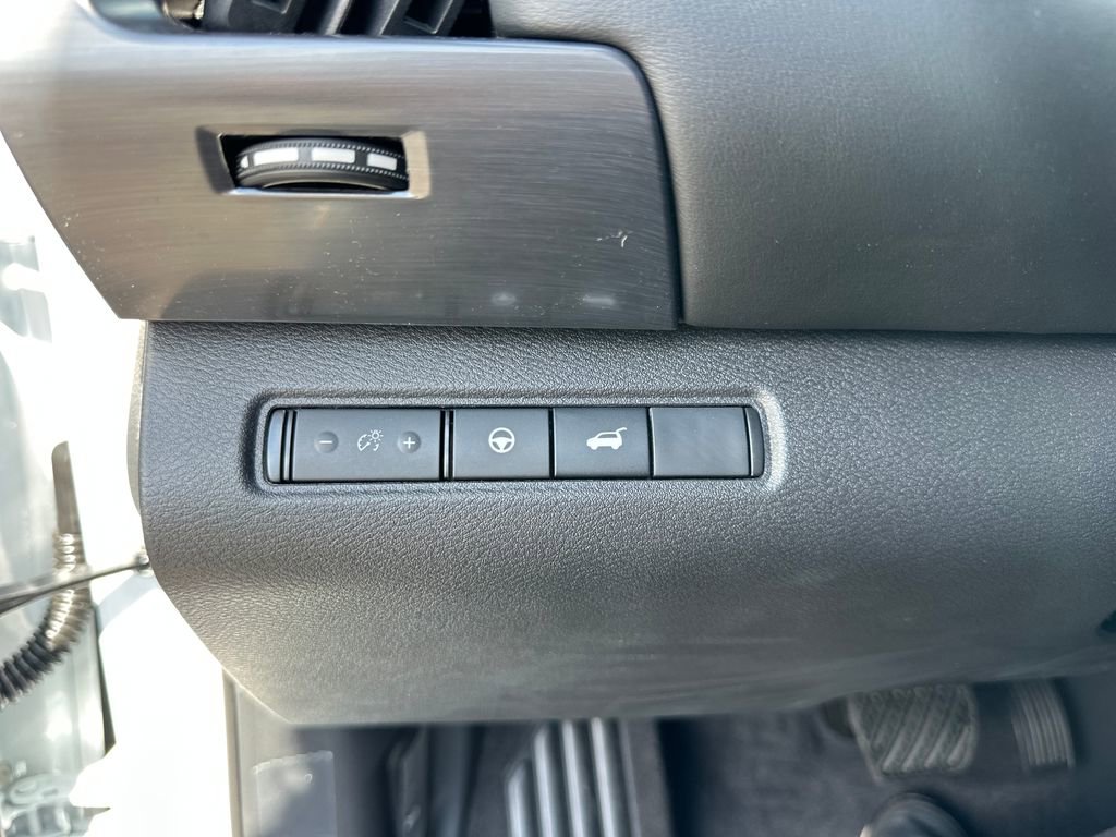 New 2026 Nissan Pathfinder SL AWD/4WD image 12