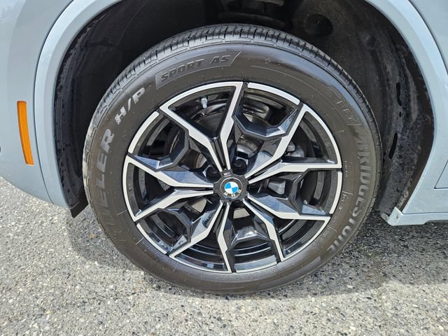 Used 2025 BMW X4 xDrive30i w/ Premium Package AWD/4WD image 10