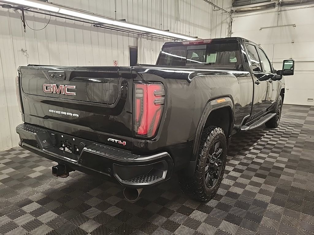 Used 2024 GMC Sierra 2500 AT4 w/ AT4 Premium Plus Package AWD/4WD image 2