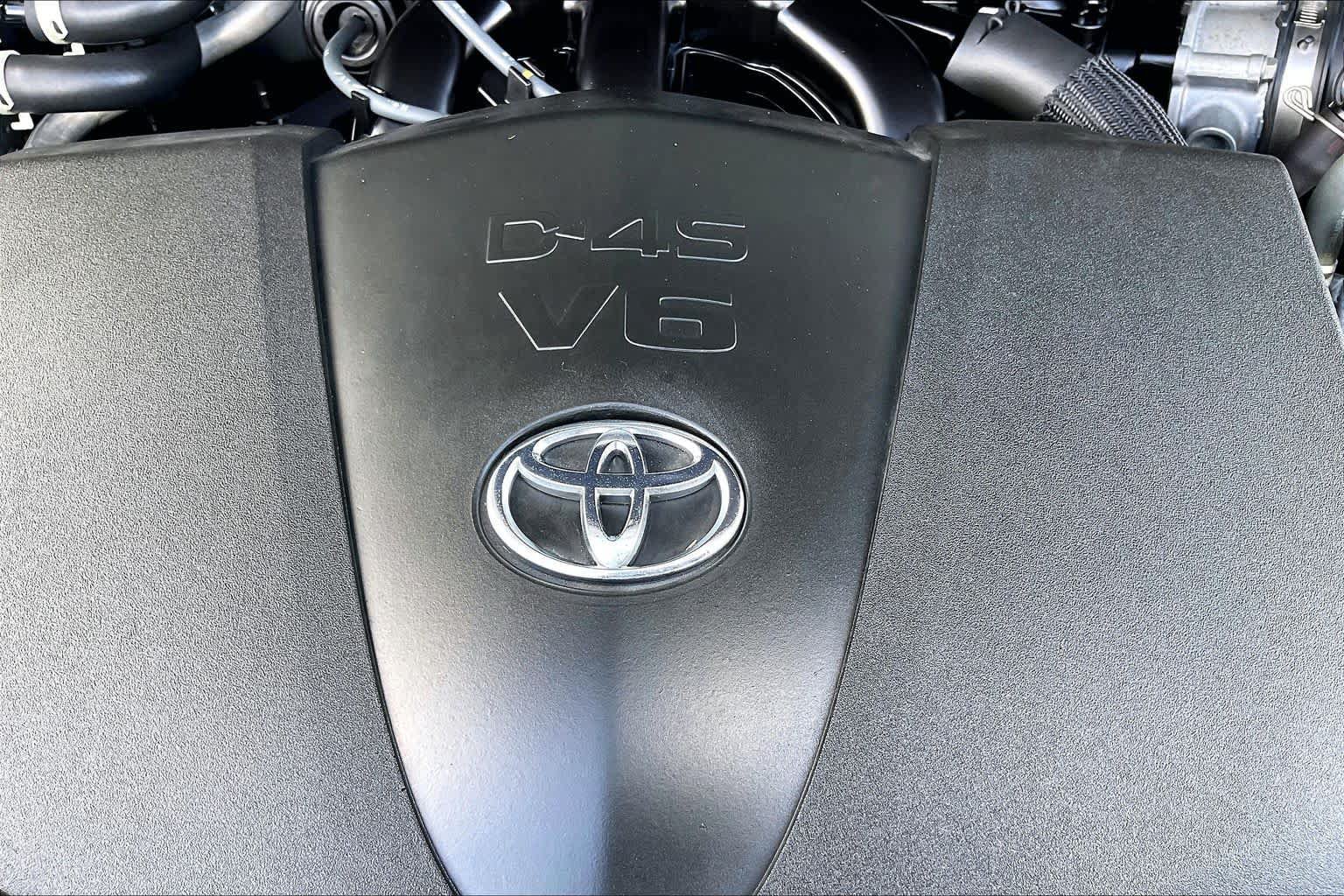 Used 2021 Toyota Highlander LE FWD image 33