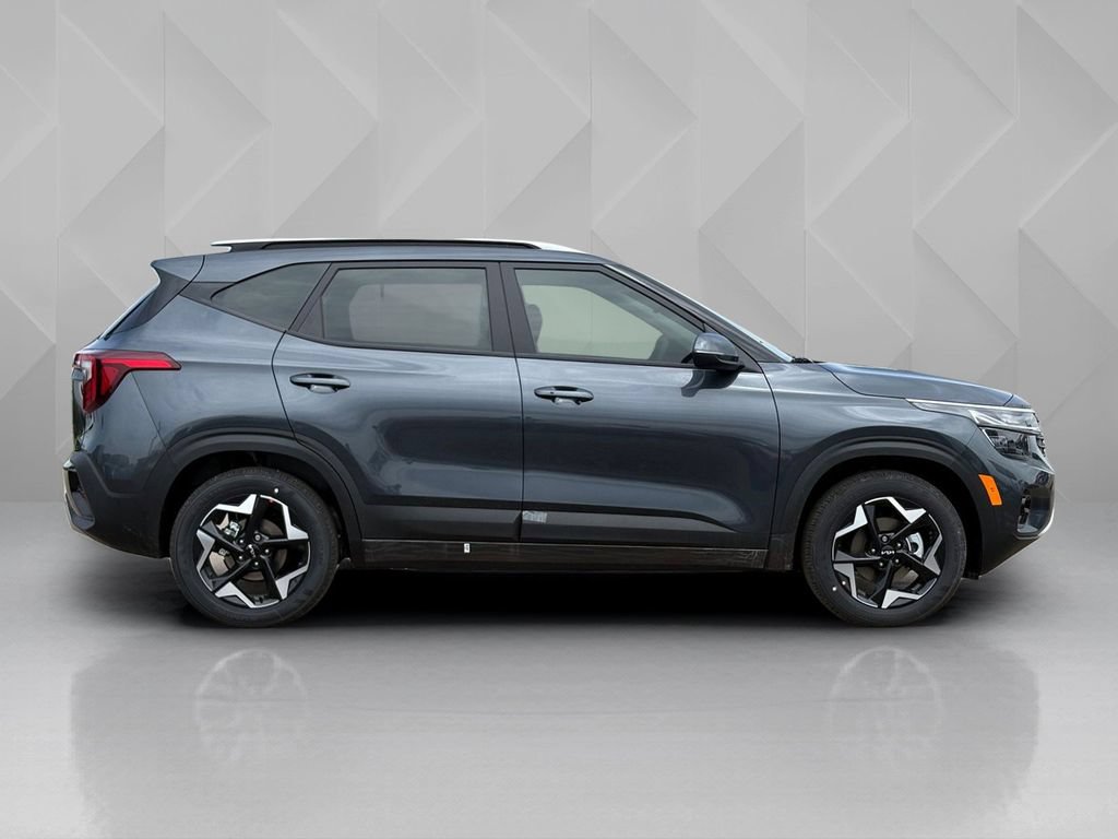 New 2026 Kia Seltos S FWD image 4